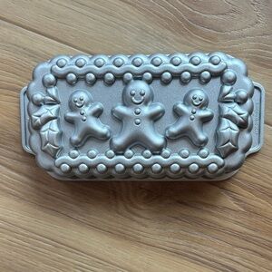 Silver Gingerbread Man Cake Pan
